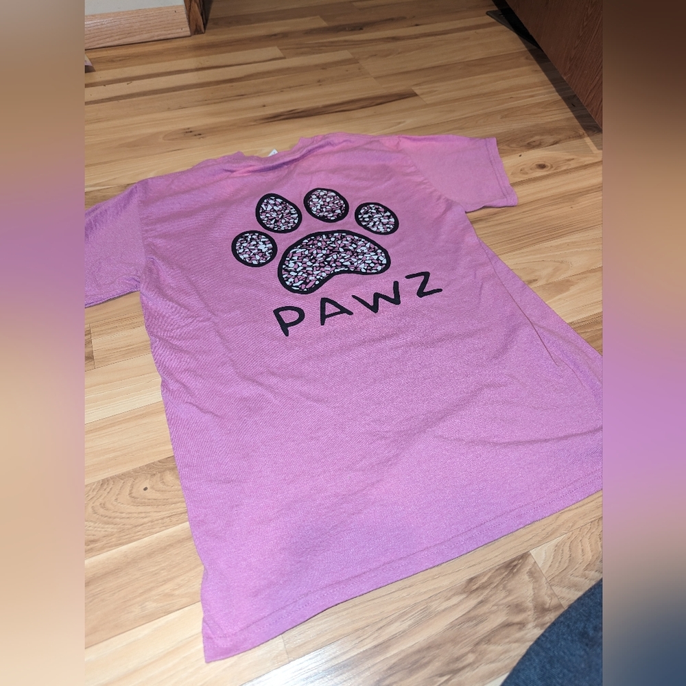 Pawz T-shirt